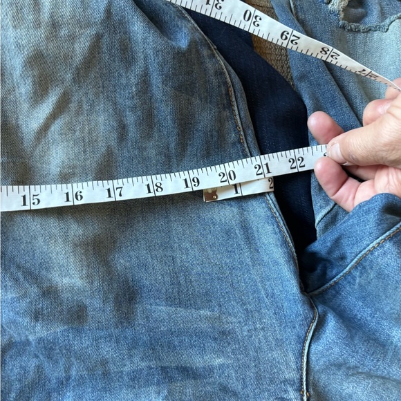 Kollar "knee-blown-out" jeans. - Picture 9 of 11